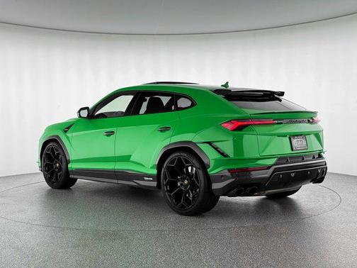 2024 Lamborghini Urus Performante
