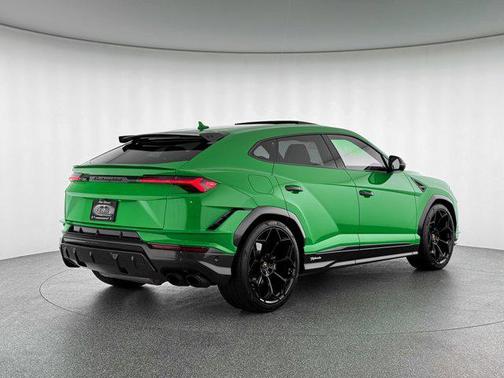 2024 Lamborghini Urus Performante