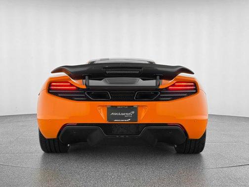 2013 McLaren MP4-12C Base