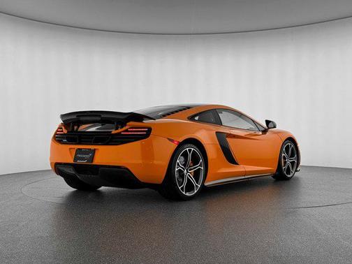 2013 McLaren MP4-12C Base