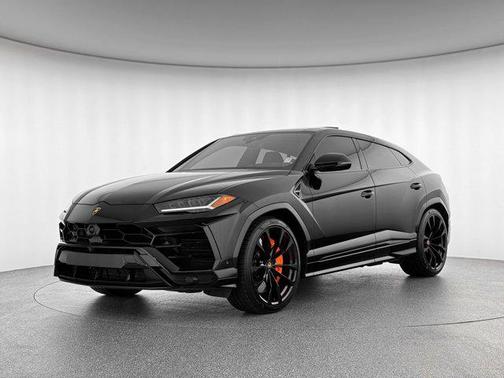 2022 Lamborghini Urus Base