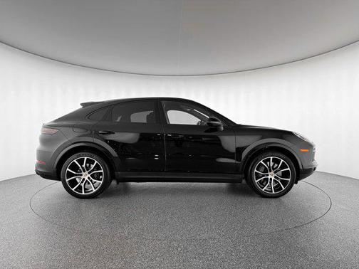2022 Porsche Cayenne S