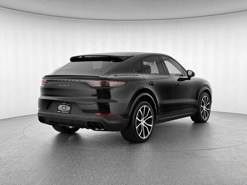 2022 Porsche Cayenne S