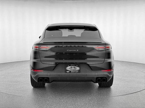 2022 Porsche Cayenne S