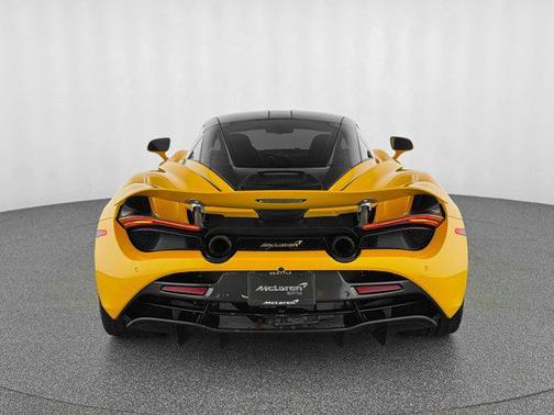 2019 McLaren 720S Base