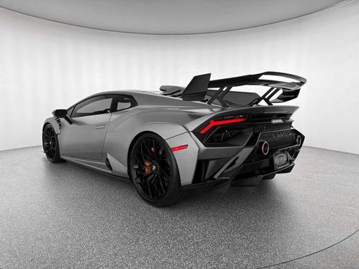 2023 Lamborghini Huracan STO Coupe