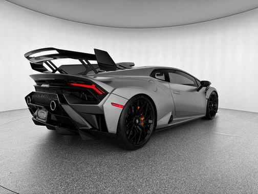 2023 Lamborghini Huracan STO Coupe