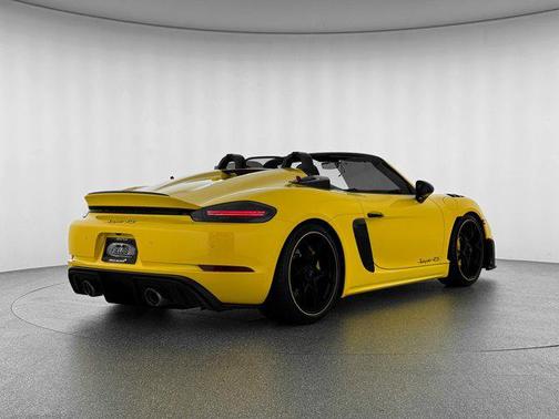 2024 Porsche 718 Spyder RS