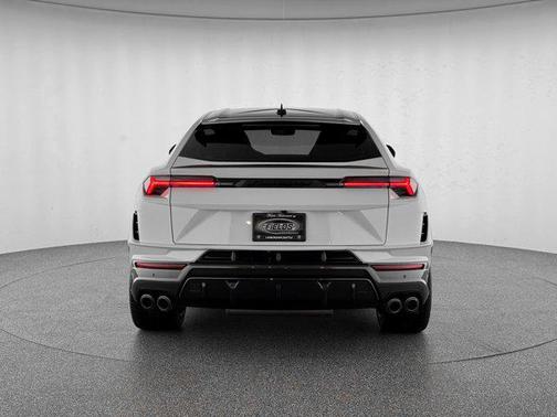 2024 Lamborghini Urus Performante