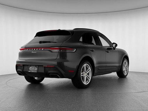 2022 Porsche Macan Base