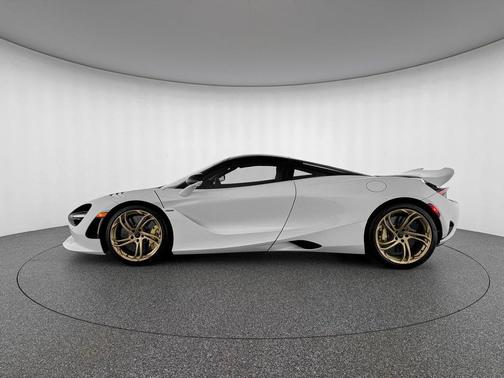 Silica White 2026 McLaren 750S Coupe
