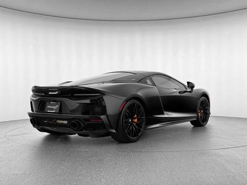 2023 McLaren GT Base