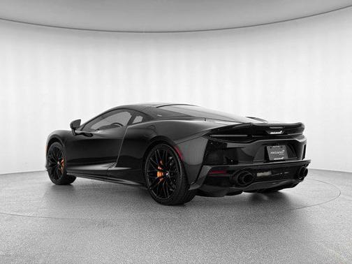 2023 McLaren GT Base