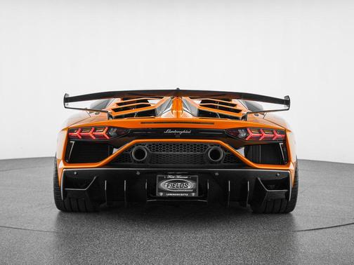 Arancio Atlas Pearl 2020 Lamborghini Aventador SVJ SVJ