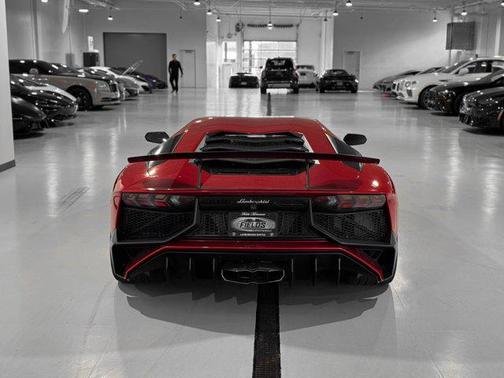 2016 Lamborghini Aventador LP750-4 Superveloce
