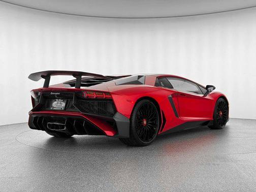 2016 Lamborghini Aventador LP750-4 Superveloce