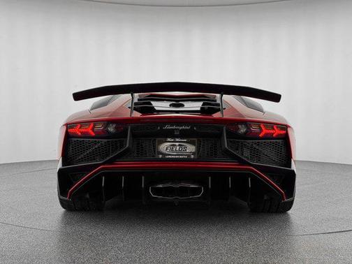 2016 Lamborghini Aventador LP750-4 Superveloce