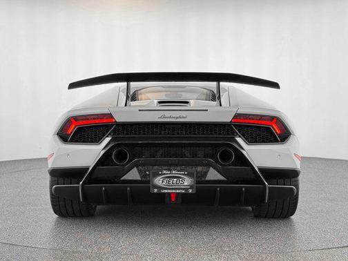 2018 Lamborghini Huracan Performante
