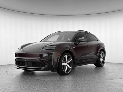 2024 Porsche Macan Turbo