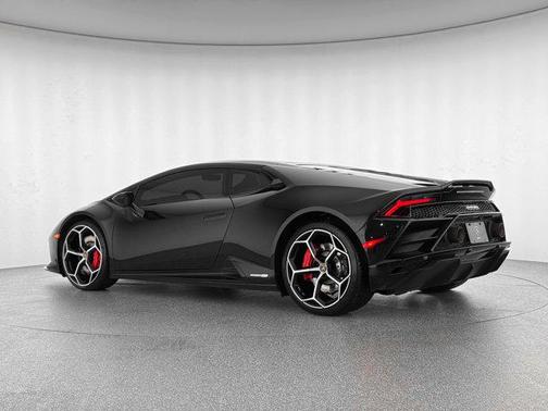 2022 Lamborghini Huracan EVO Coupe RWD