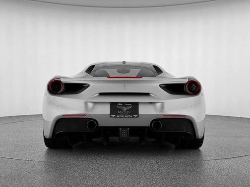 2017 Ferrari 488 GTB Base