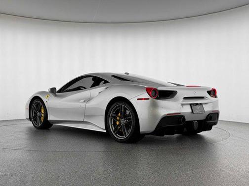 2017 Ferrari 488 GTB Base
