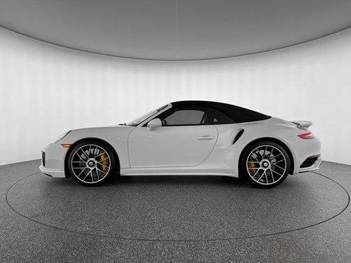 2019 Porsche 911 Turbo S