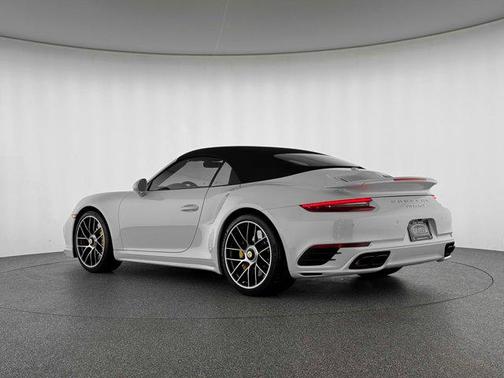2019 Porsche 911 Turbo S