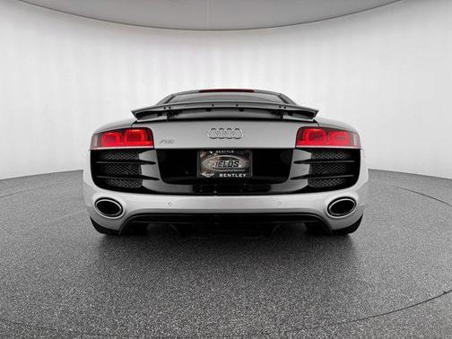 2010 Audi R8 5.2 quattro