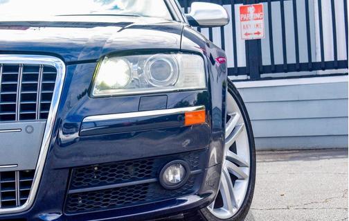 2007 Audi S8 5.2