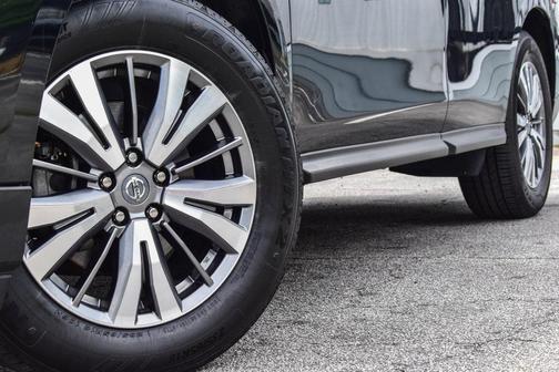 2020 Nissan Pathfinder SV 2WD