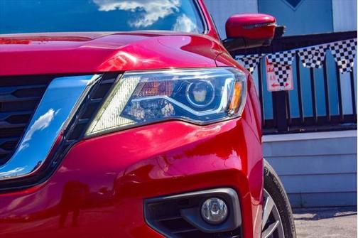 2020 Nissan Pathfinder SL 4WD