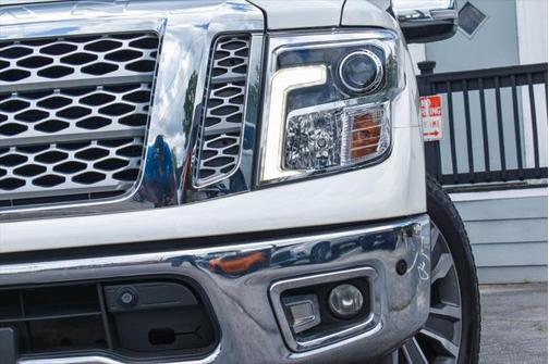 2018 Nissan Titan SL