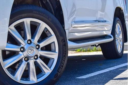2009 Lexus LX 570 Base