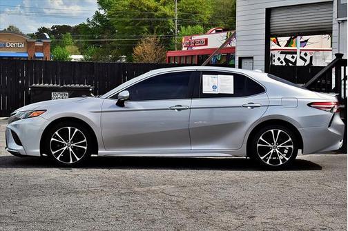 2019 Toyota Camry SE