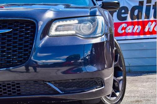2019 Chrysler 300 Touring