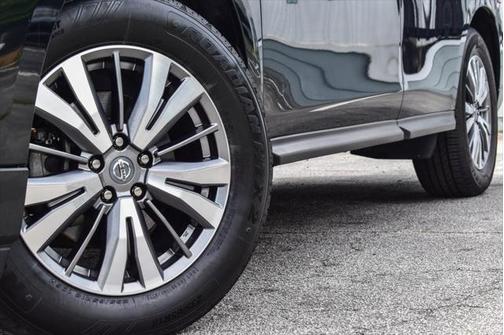 2020 Nissan Pathfinder SV 2WD