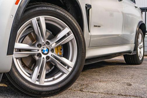Glacier Silver Metallic 2018 BMW X5 xDrive35i