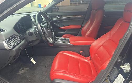 Crystal Black Pearl 2022 Honda Accord Sport 1.5T