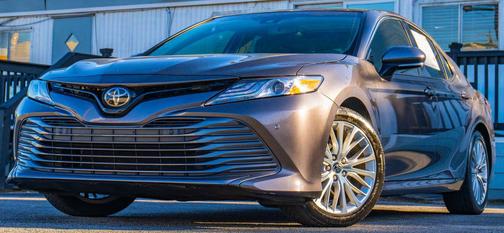 Predawn Gray Mica 2018 Toyota Camry XLE