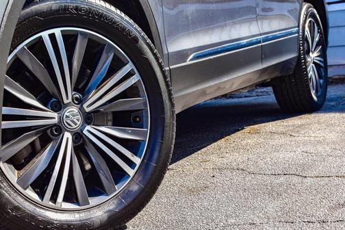 2018 Volkswagen Tiguan 2.0T SEL