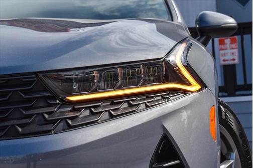 2023 Kia K5 LXS