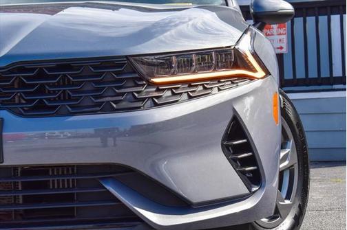 2023 Kia K5 LXS