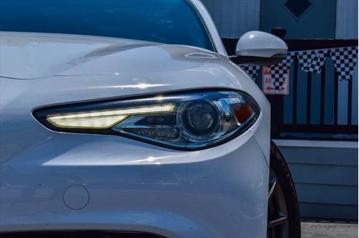 2019 Alfa Romeo Giulia Base