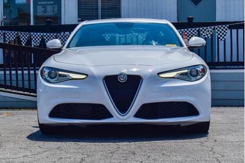 2019 Alfa Romeo Giulia Base