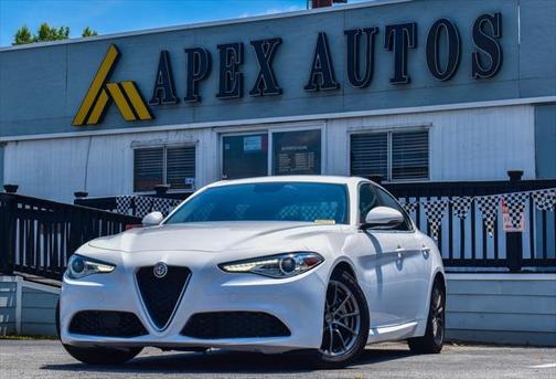 2019 Alfa Romeo Giulia Base