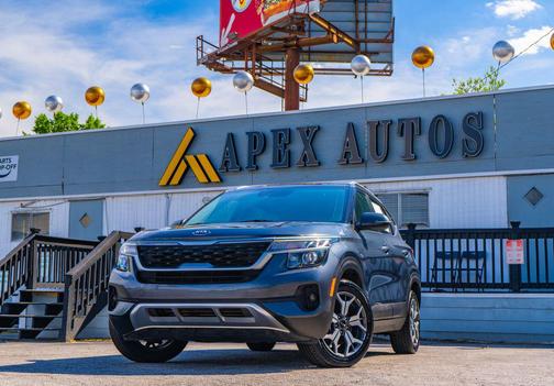 Gravity Gray 2021 Kia Seltos EX