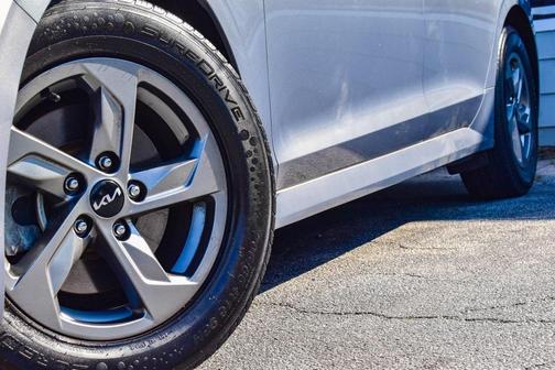 2023 Kia K5 LXS