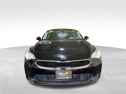 Black 2019 Kia Stinger Base