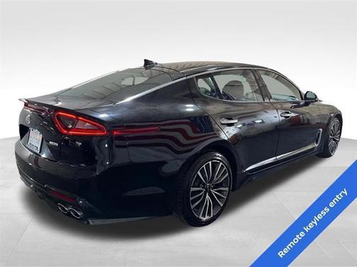 Black 2019 Kia Stinger Base